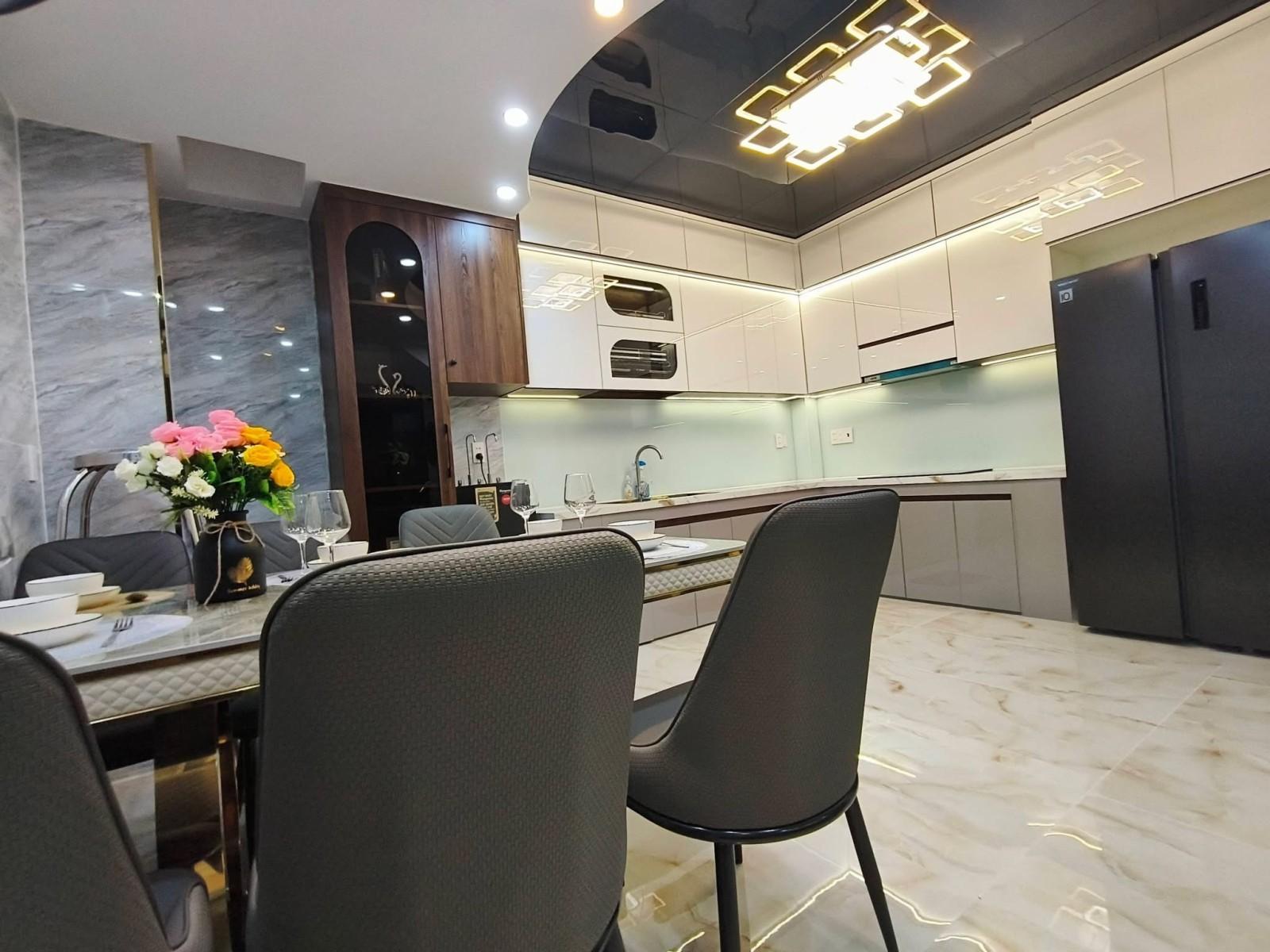 97.6, Phan Huy Ích, Phường 15, Tân Bình