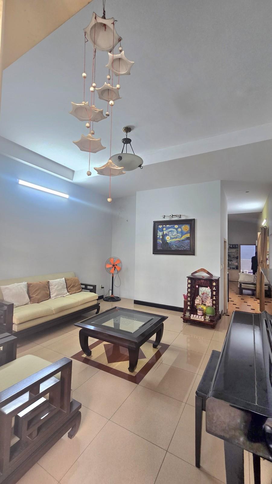 818.64,, Xô Viết Nghệ Tĩnh, Phường 25, Bình Thạnh
