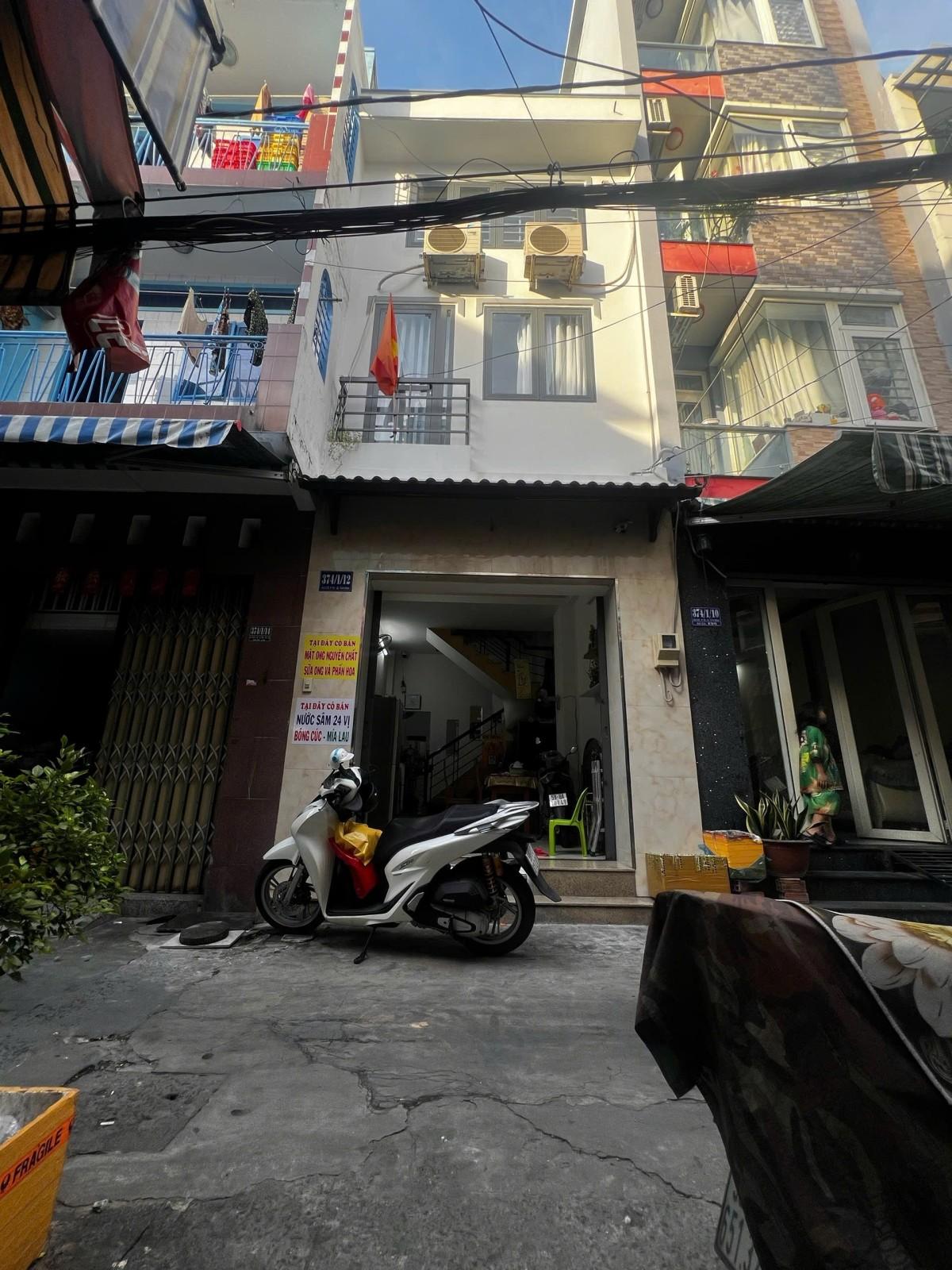 374.1.12, Âu Cơ, Phường 10, Tân Bình