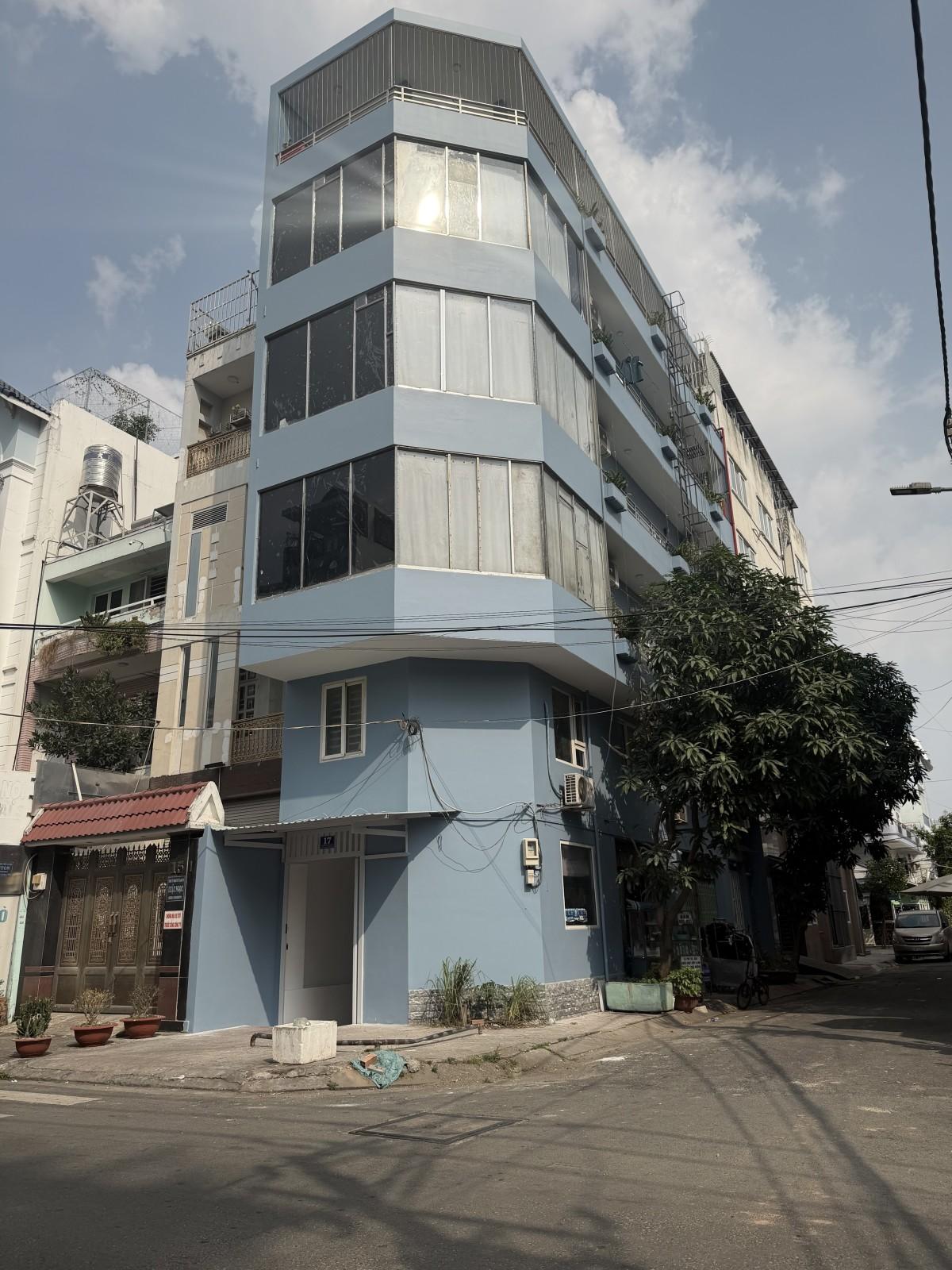 XXX, Nguyễn Văn Huyên, Tân Phú