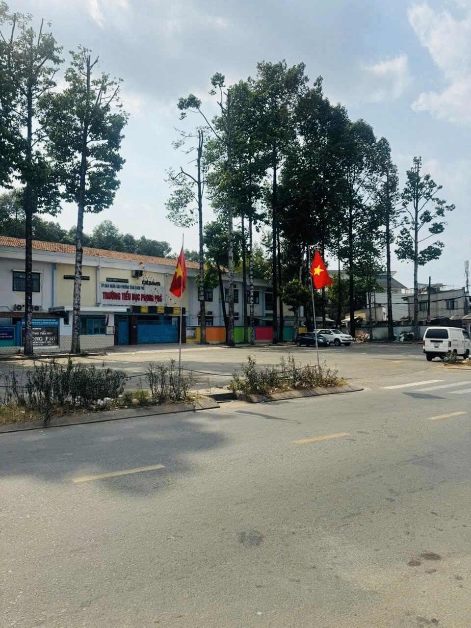 Hẻm 189 Đình Phong Phú (Thửa 749 Tờ 112)