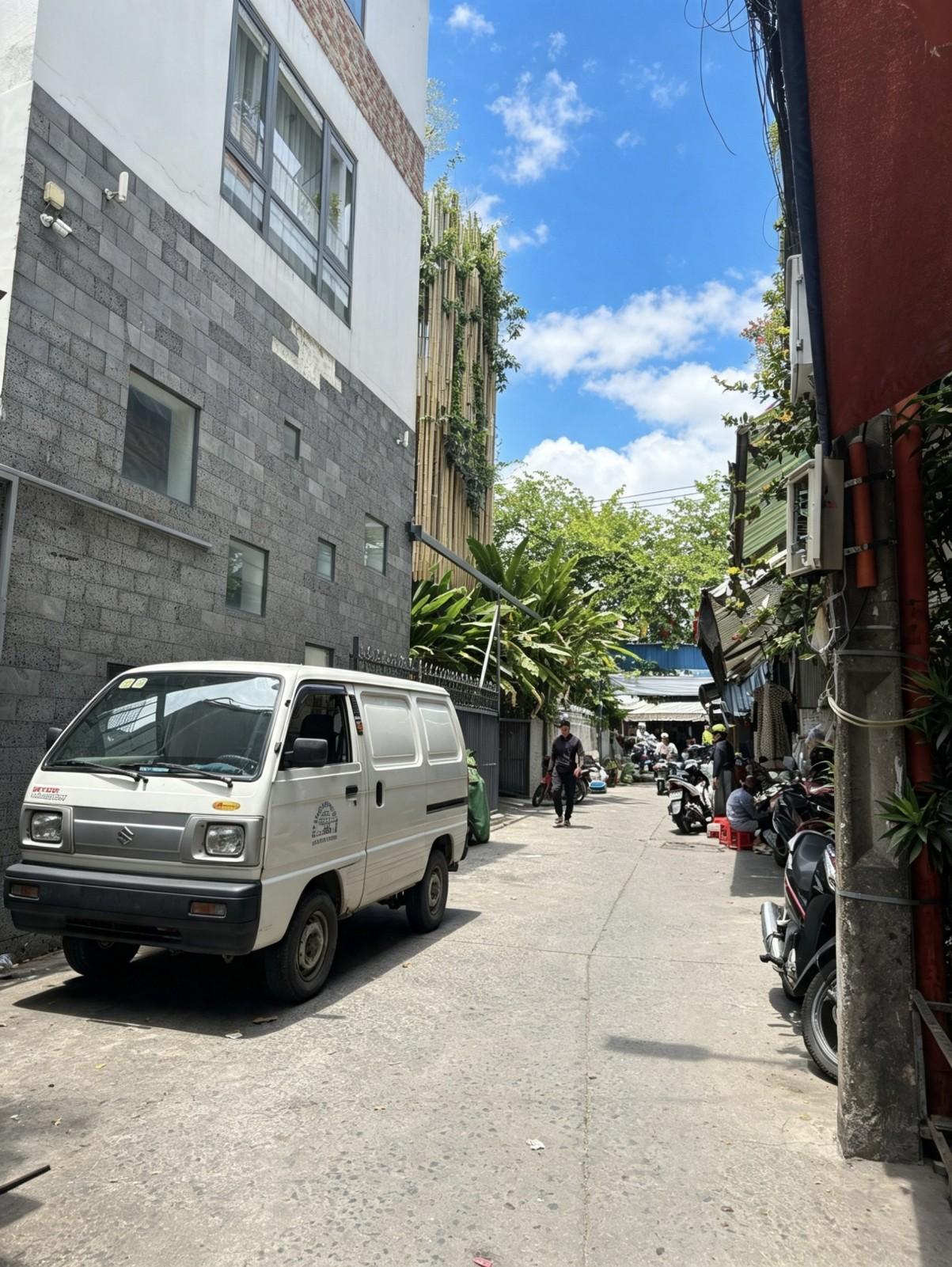 318.7, Phan Văn Trị, Phường 11, Bình Thạnh