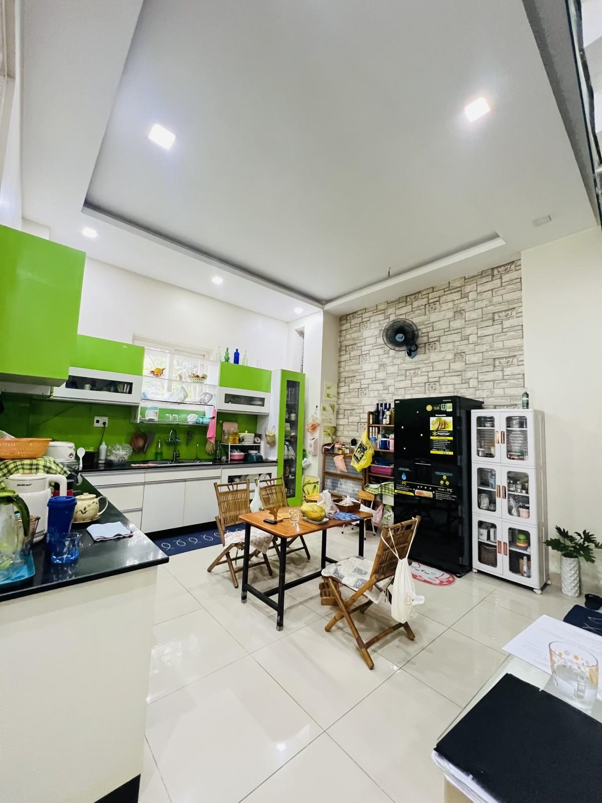 71.1, Đường số 6, Thủ Đức