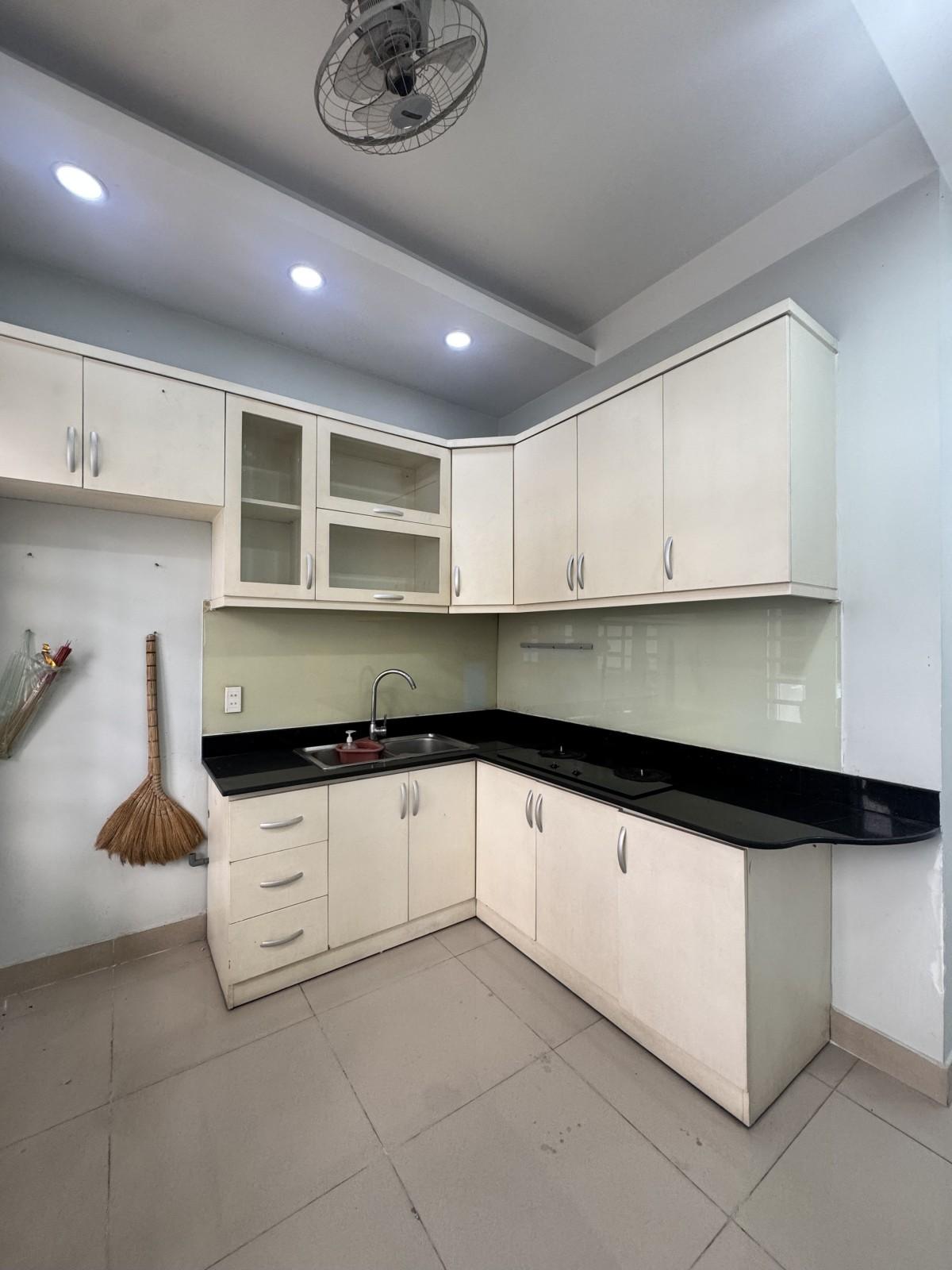 170.2, Tuệ Tĩnh, Phường 12, Quận 11