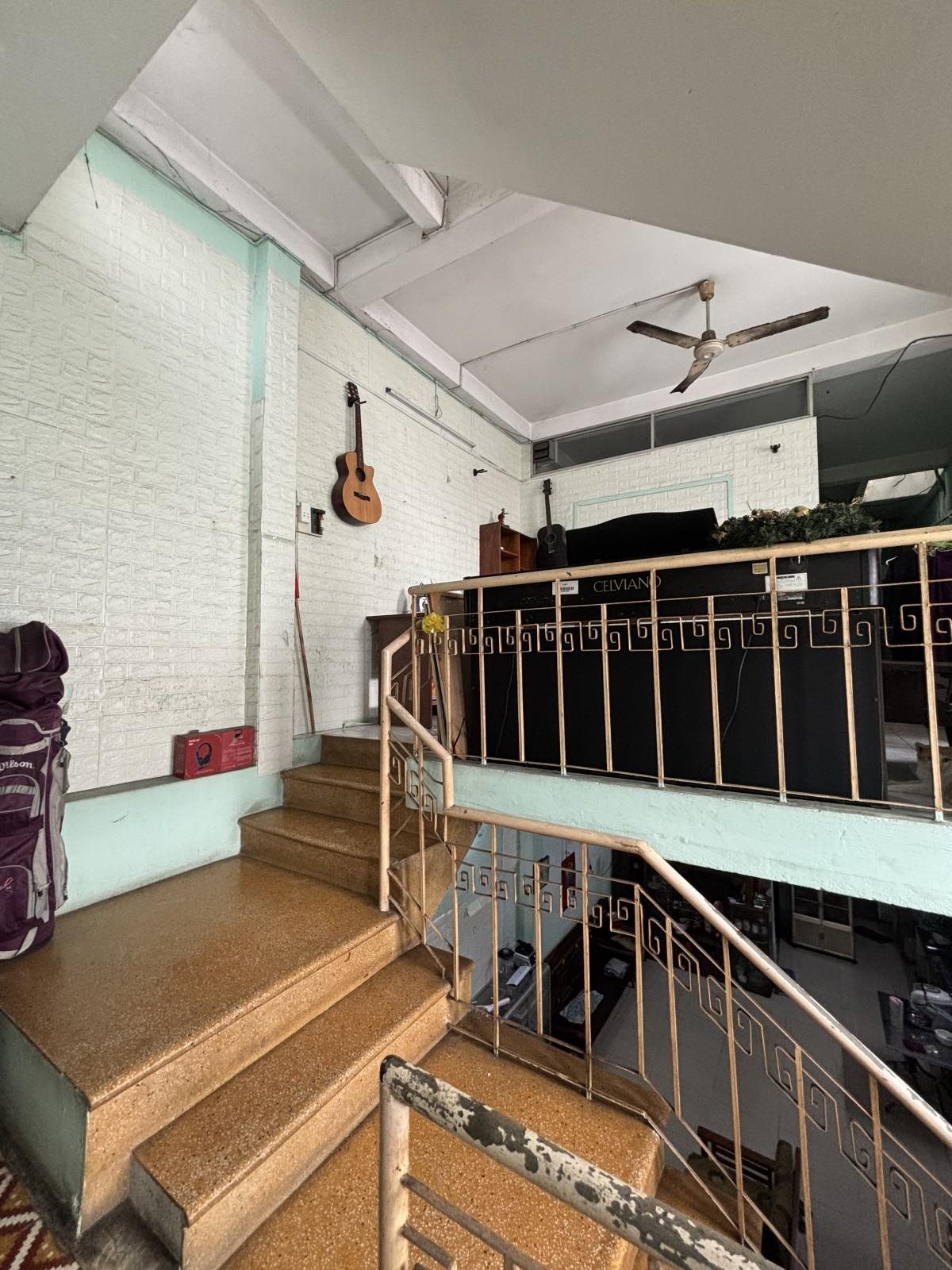 237, Tôn Đản, Phường 15, Quận 4