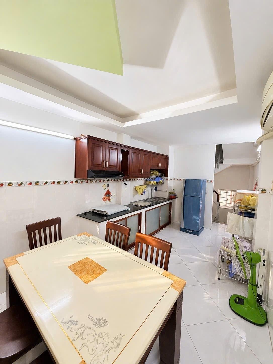 9.22, Đường số 7 Cư Xá Đô Thành, Phường 4, Quận 3
