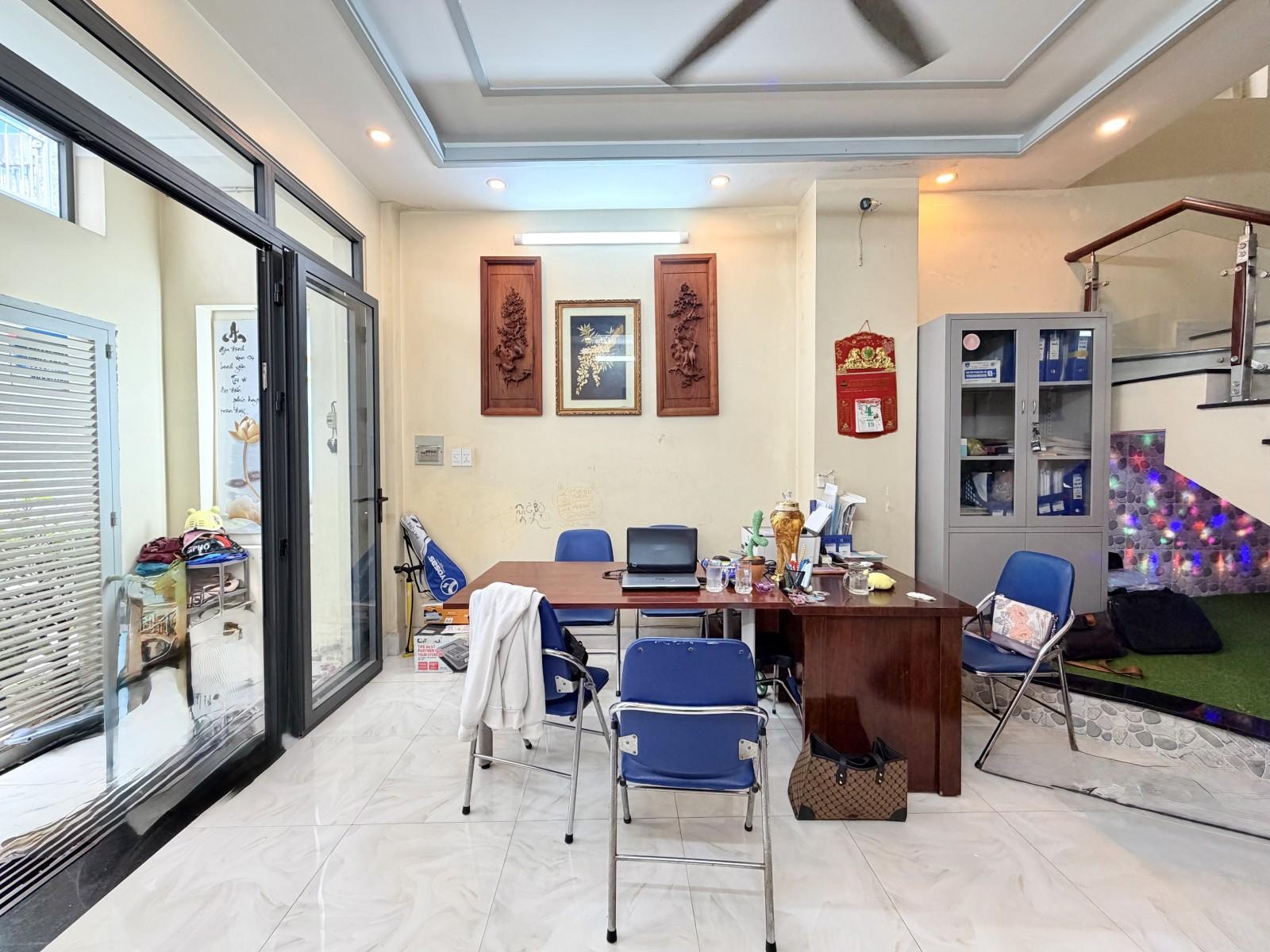 76A.17.1, Trần Hữu Trang, Phường 10, Phú Nhuận